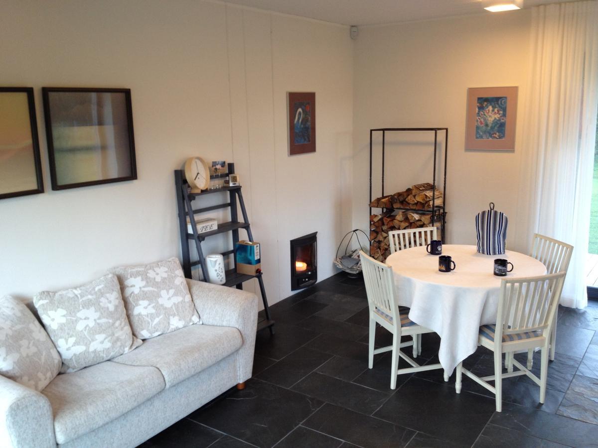 Piesta Riverside Cottage In Soomaa Region Kullimaa エクステリア 写真
