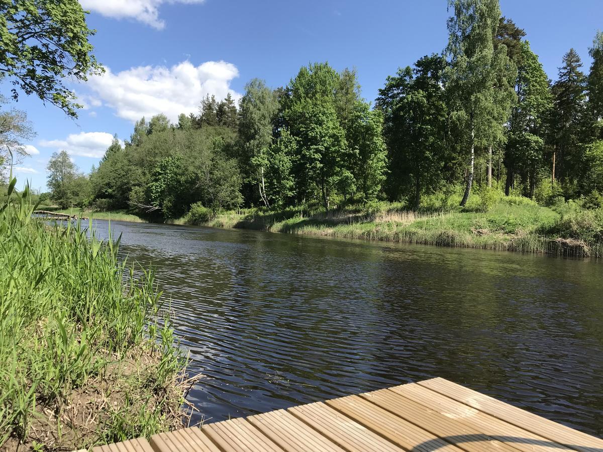 Piesta Riverside Cottage In Soomaa Region Kullimaa エクステリア 写真